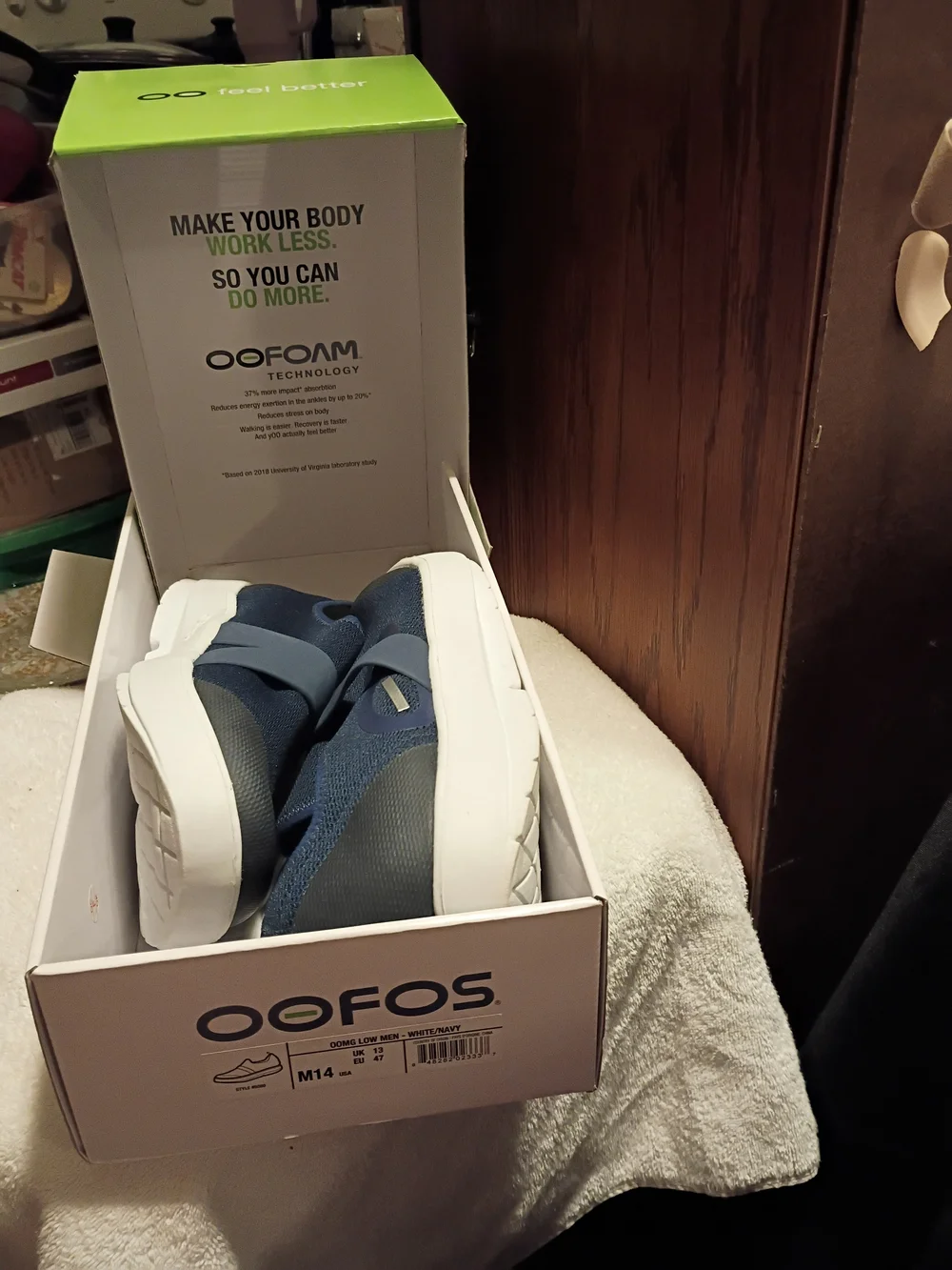 OOFOS comfortable casual